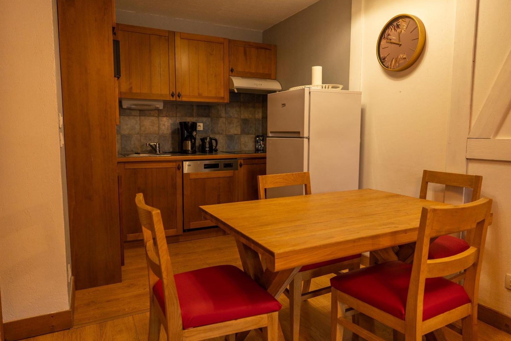 סן-לארי-סולאן Residence Cami Real **** מראה חיצוני תמונה